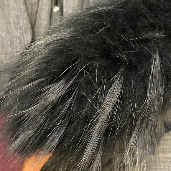 Grey Ookpik Winter Jacket w/ Racoon Fur Trim -M- - Picture 13 of 16